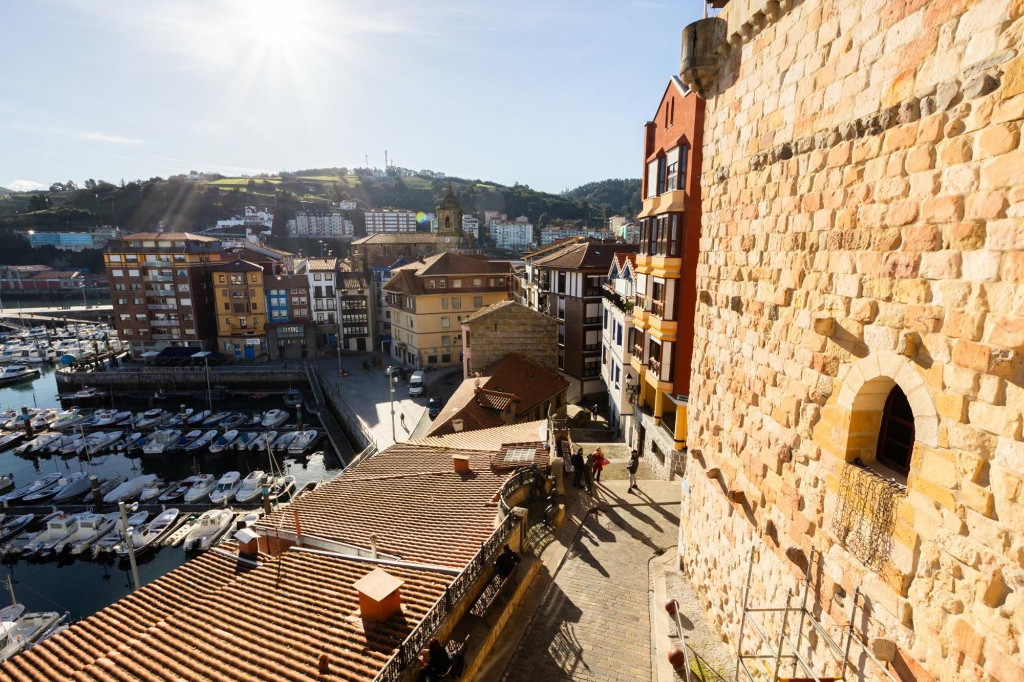 Apartamentos Bermeo, Museoa Exterior foto